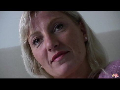 ❤️ D'Mamm, déi mir all gefuckt hunn ... Dame, behuelen Iech! Häre Porno op lb.osagoassist.ru ☑